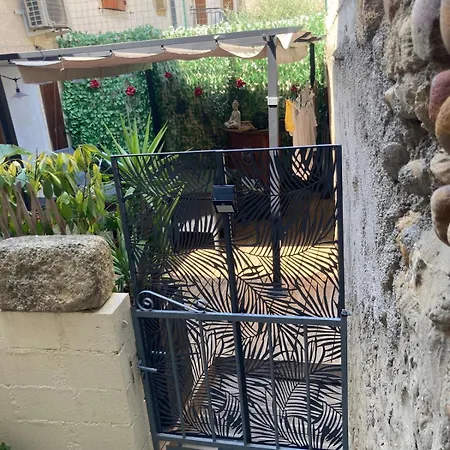 La Maison Des Orchidees